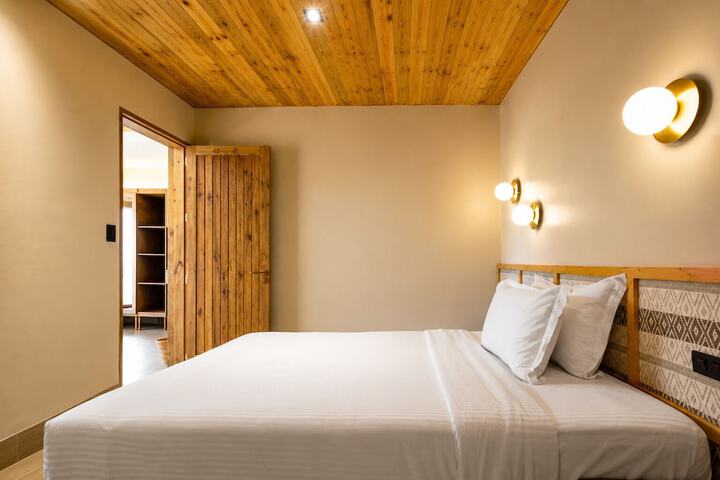 Room 15 of 47
