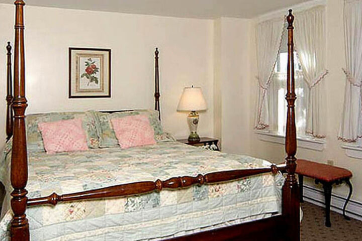 Room 8 of 50