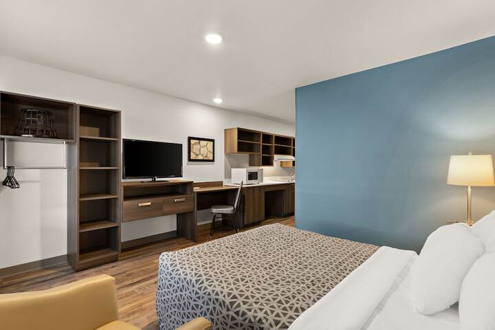 Room 8 of 29