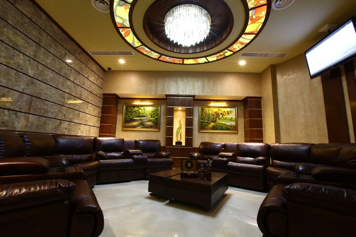 Hotel Interior 10 of 67