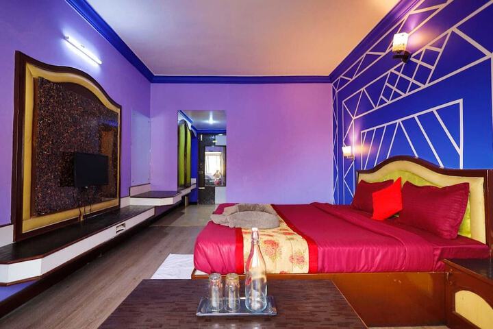 Room 2 of 19