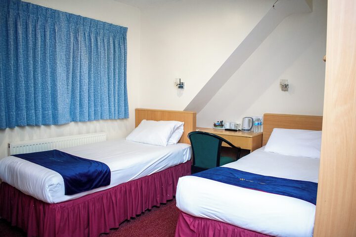 Room 75 of 157