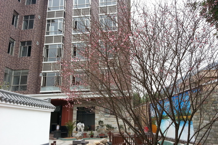 Yijingquan Hotspring Hotel