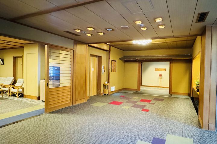 Hotel Interior 4 of 121