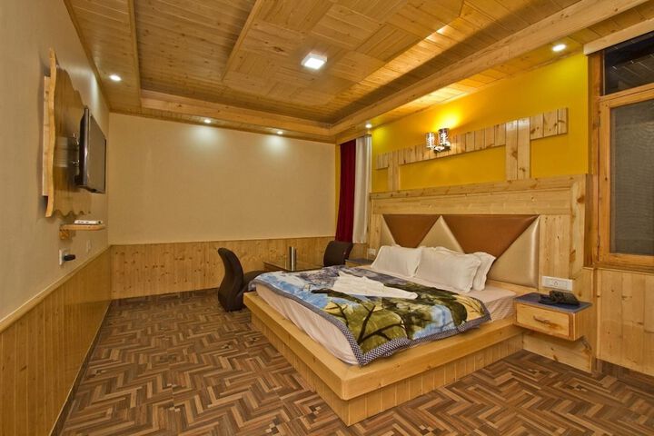 Room 3 of 6