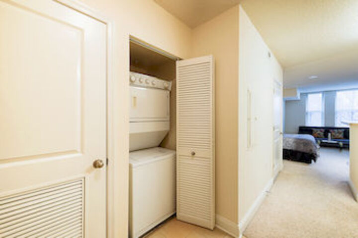 Room 11 of 34
