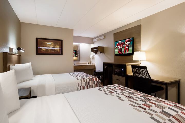 Deluxe 2 Double Beds (1 of 5)