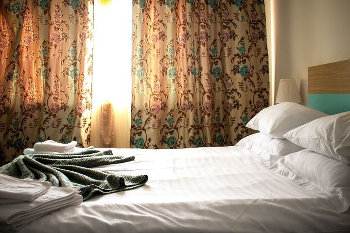 Room 2 of 31