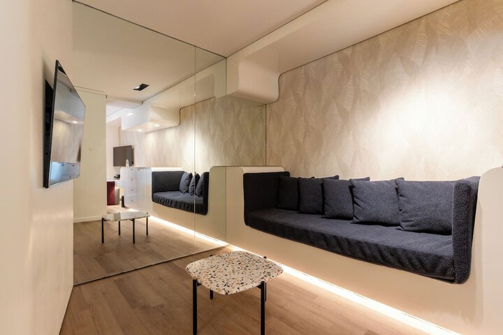 Room 13 of 43