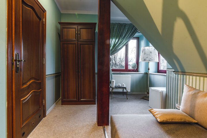 Room 113 of 168