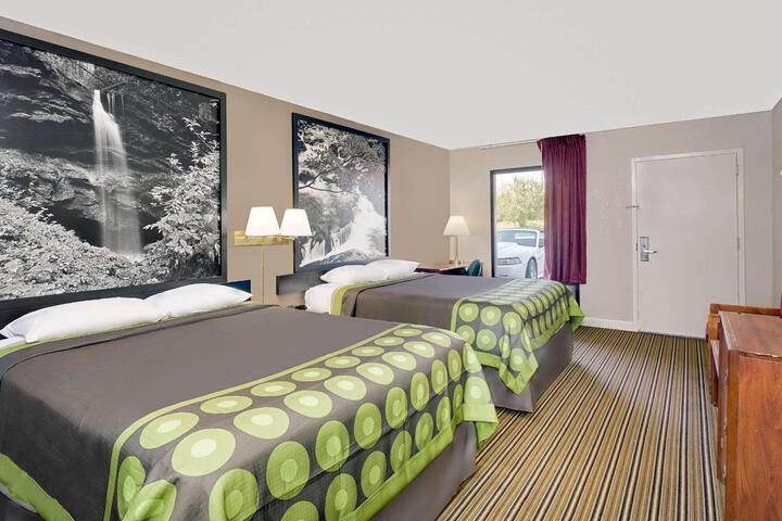 1 King Bed Accessible Ground Floor Room (1 of 13)