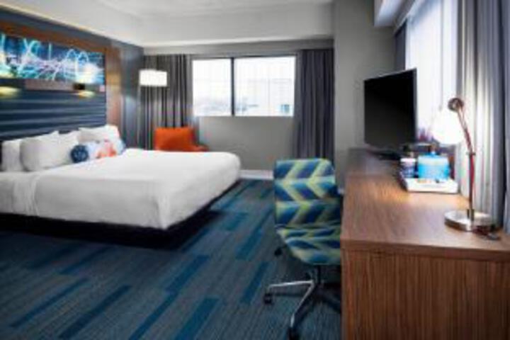 Room 33 of 33