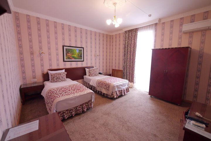 Room 38 of 92