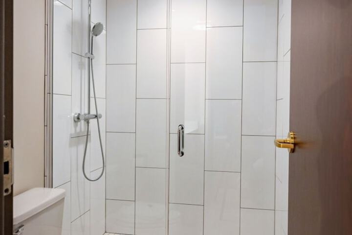 Clean Restrooms