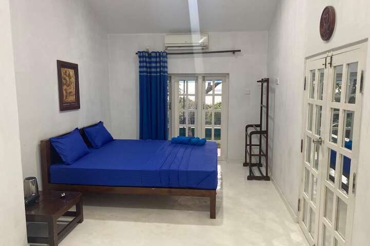 Room 5 of 47