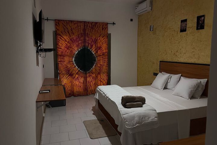 Room 10 of 20