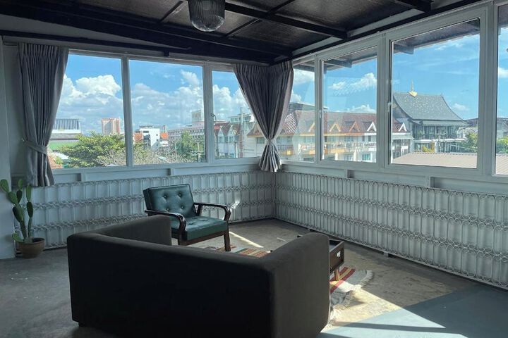 Room 14 of 77