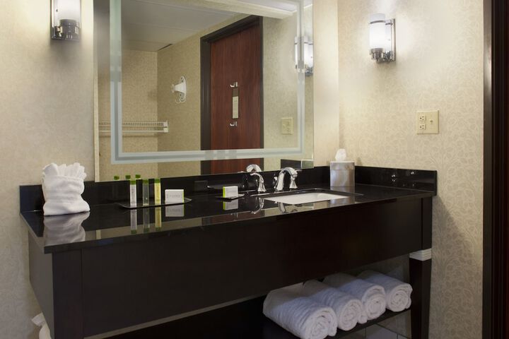 Bathroom sink