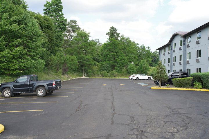 Property Grounds 25 of 26