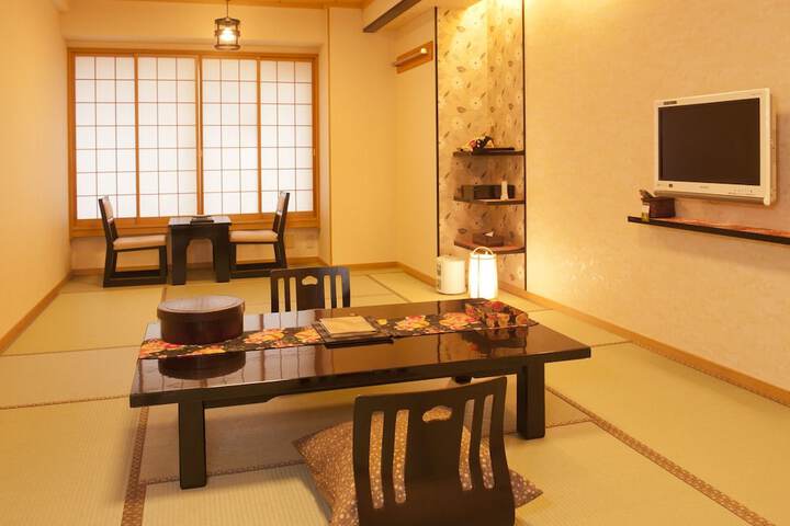 Room 6 of 56