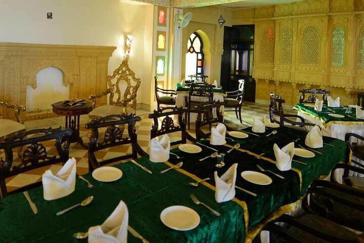 Dining Photos