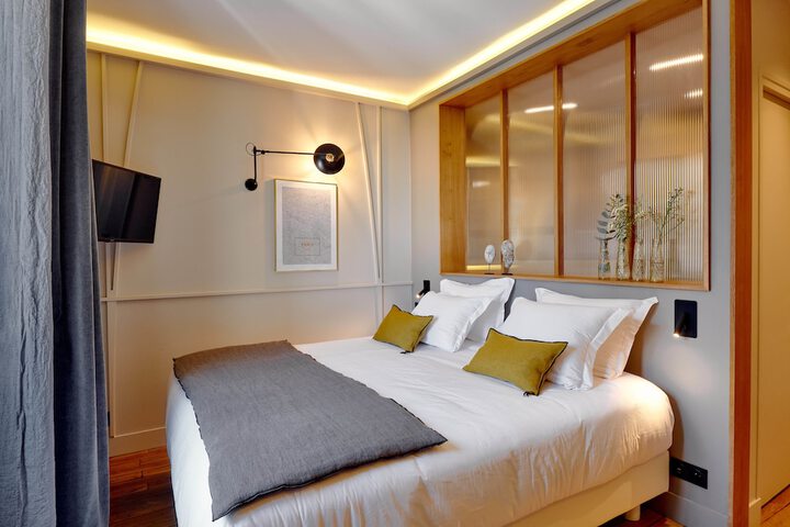 Room 9 of 39