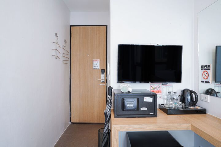 Room 31 of 60