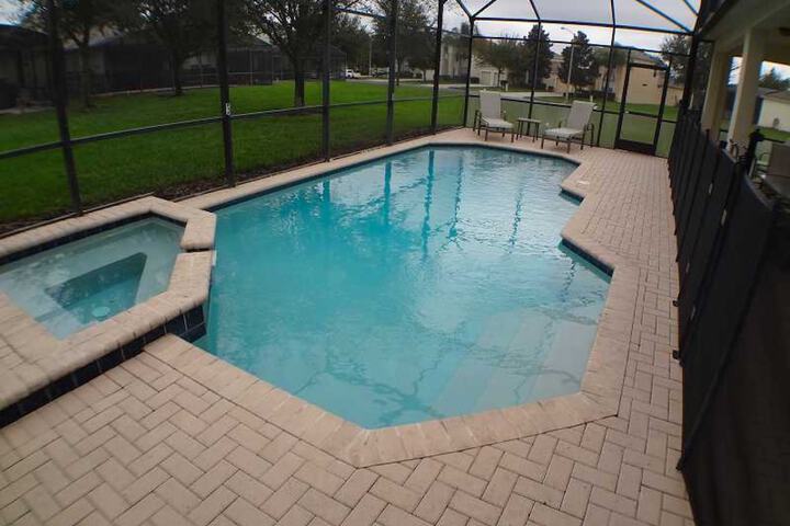 Pool 80 of 87