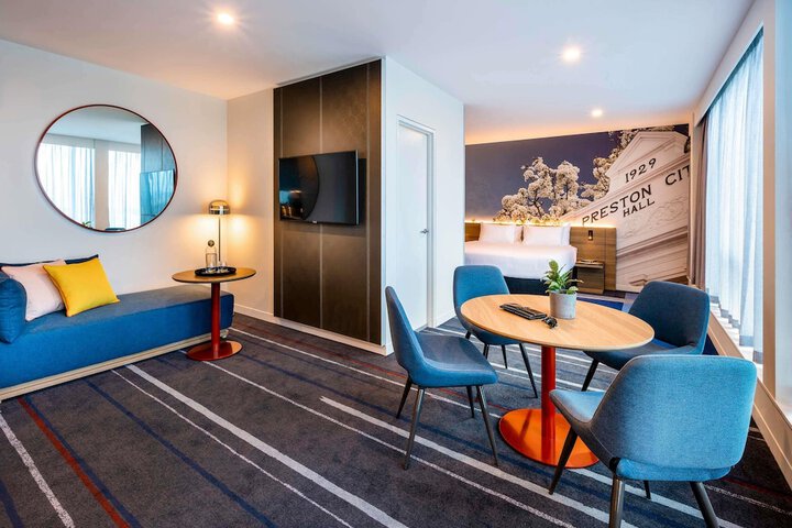 Room 57 of 158