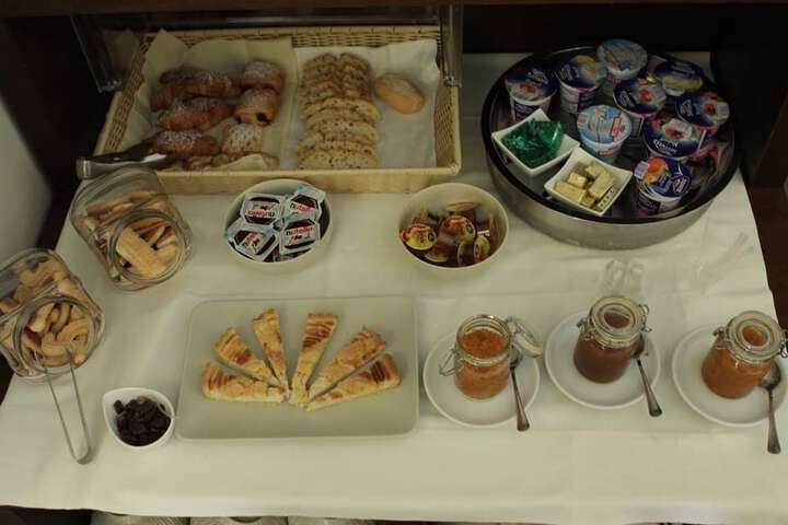 Breakfast buffet