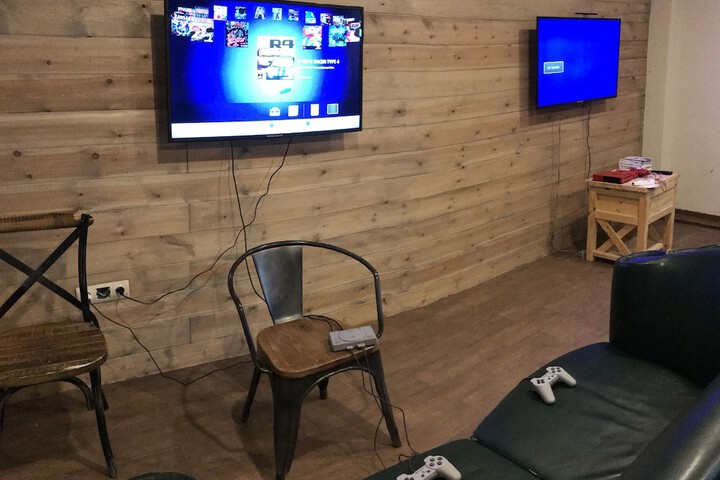 Room 53 of 88