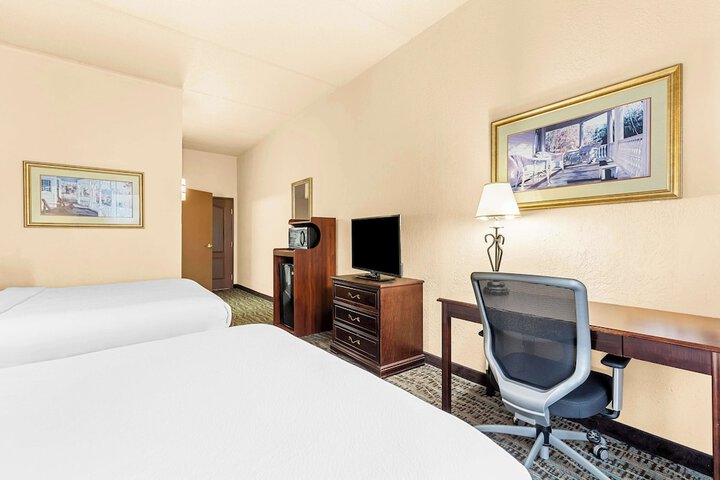 Room 20 of 31