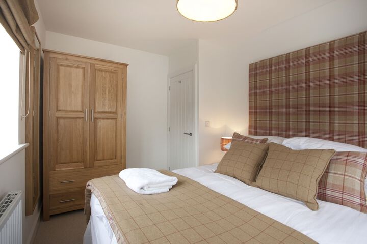 Room 5 of 19