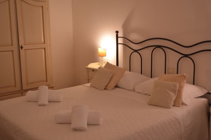 Room 27 of 60
