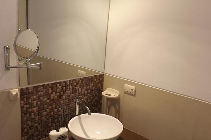 Room 30 of 52