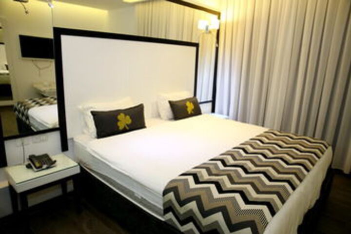 Room 17 of 46