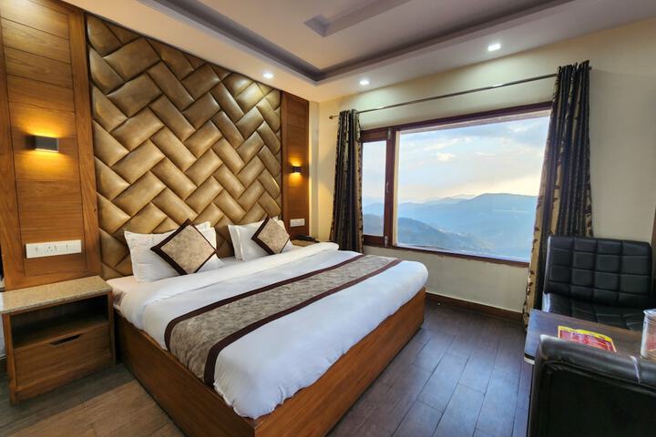 Room 13 of 41