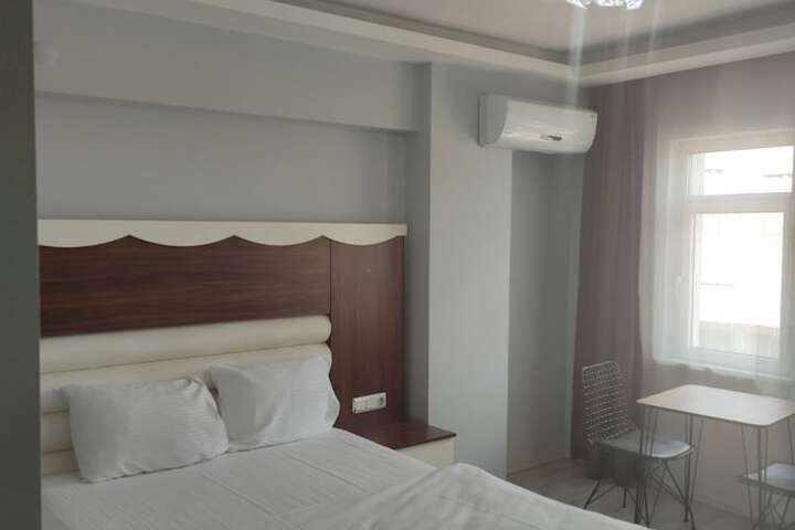 Room 30 of 53