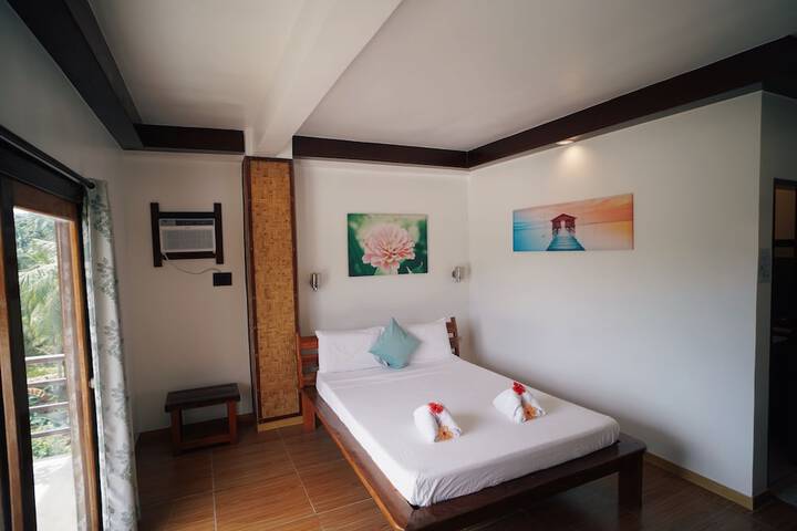 Room 2 of 34
