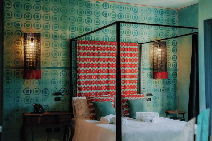 Room 26 of 92