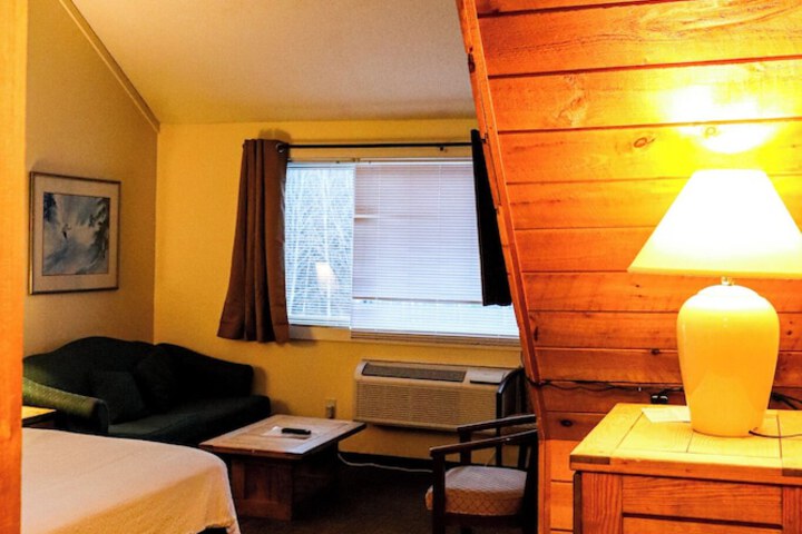 Room 30 of 69