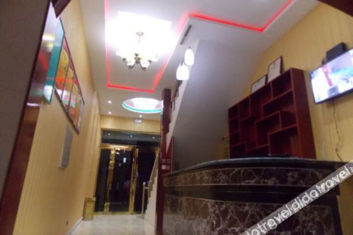 Hotel Interior 6 of 18