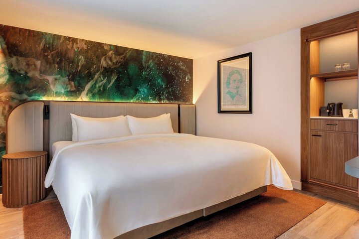 Room 59 of 219