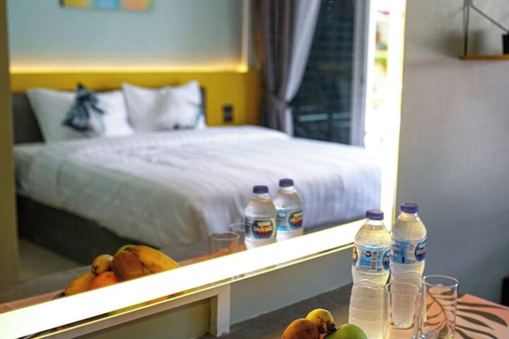 Room 12 of 30
