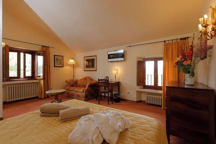 Room 51 of 150