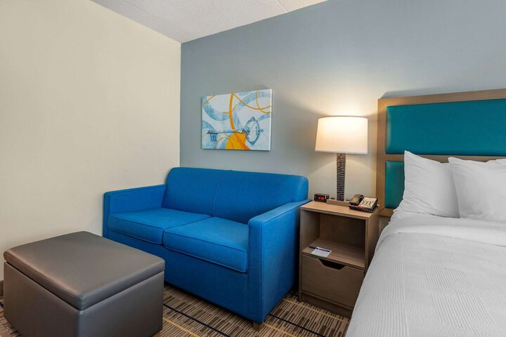 Efficiency Suite 2 Double Beds (1 of 7)