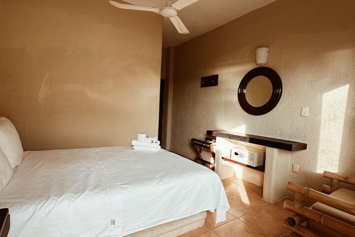 Room 32 of 119