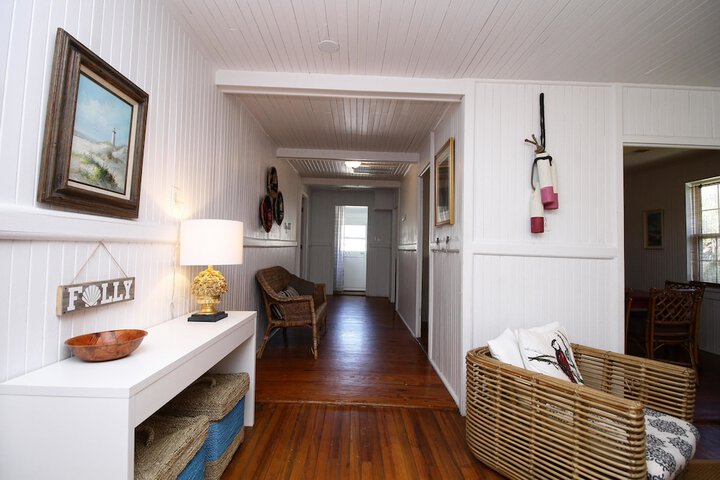 Room 21 of 26