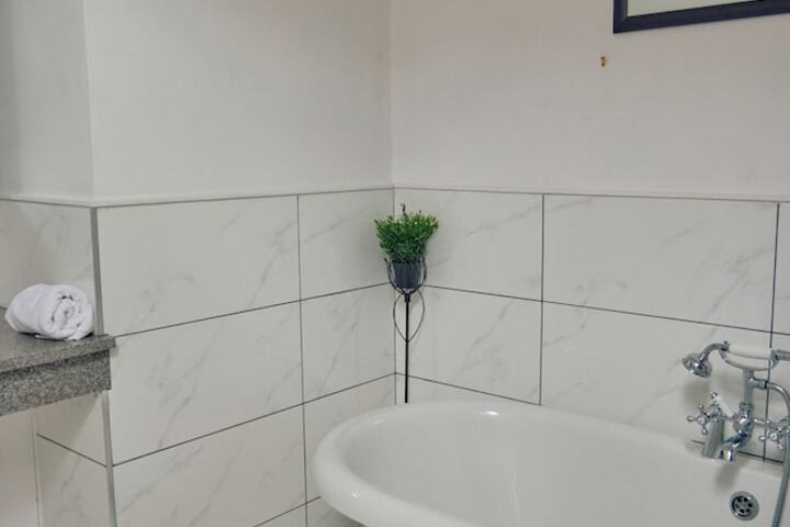 Room 10 of 41