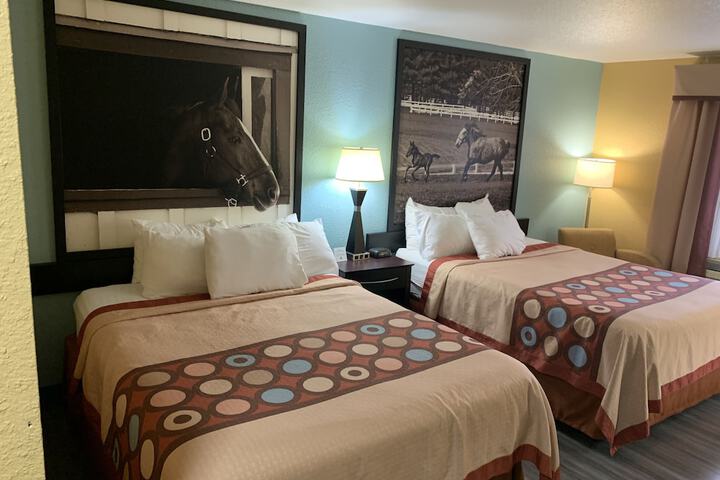 1 Queen Bed (22 of 29)